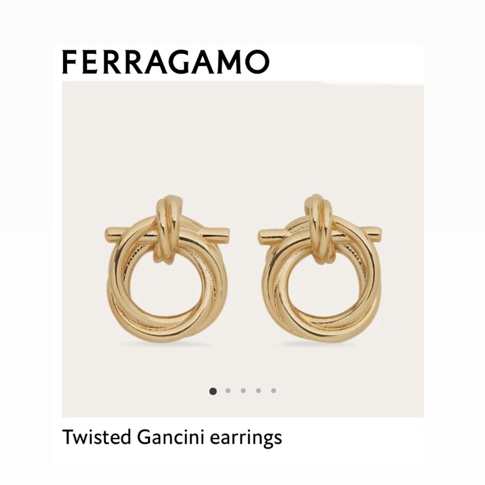 One SINGLE Twisted Gancini Ferragamo Earring.